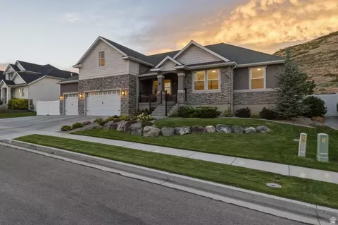 528 W Autumn Hills Blvd, Lehi, UT 84043