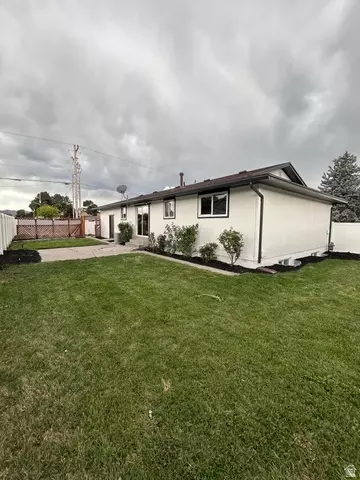 9789 S 285 E, Sandy, UT 84070 photo 13