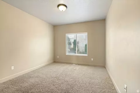 990 W 950 N, Orem, UT 84057 photo 26