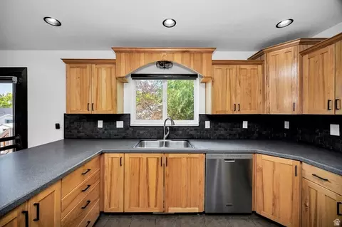 583 S 225 E, Providence, UT 84332 photo 17