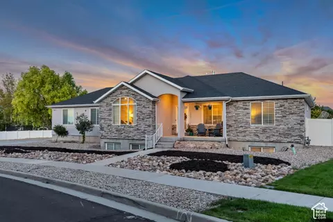 14087 S Lightening Peak Dr W, Riverton, UT 84096