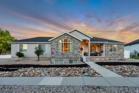 14087 S Lightening Peak Dr W, Riverton, UT 84096