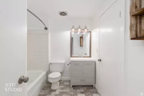 Bath - 1484 S 1165 E, Ogden, UT 84404 photo 1 of 2