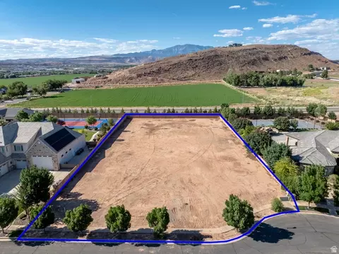 387 E Chateau Meadows Cir #3, Washington, UT 84780