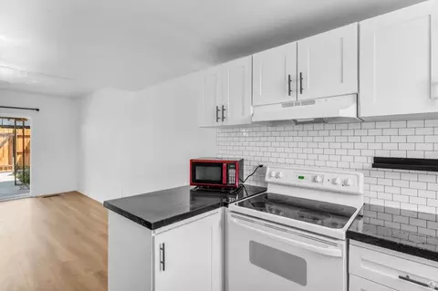 Kitchen - 886 N 350 E, Orem, UT 84057 photo 2 of 2