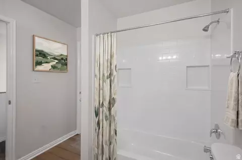 Bath - 794 E 950 S, Provo, UT 84606 photo 3 of 4