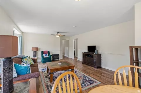566 S Main St, Lyman, UT 84749 photo 8