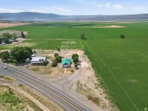 566 S Main St, Lyman, UT 84749 photo 1