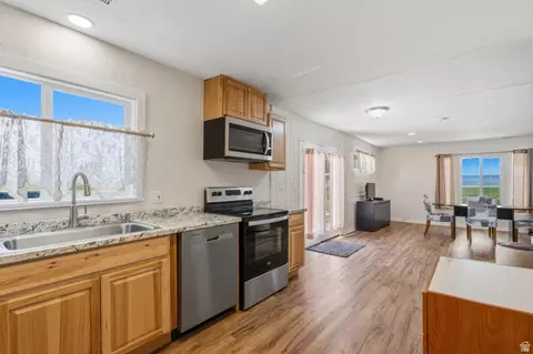 566 S Main St, Lyman, UT 84749 photo 15