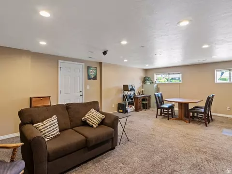 449 E 900 N, Orem, UT 84097 photo 12