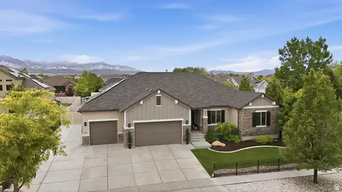 121 W Misty Ln, Stansbury Park, UT 84074