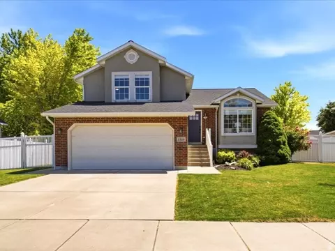 1519 W Granite Dr, Layton, UT 84041