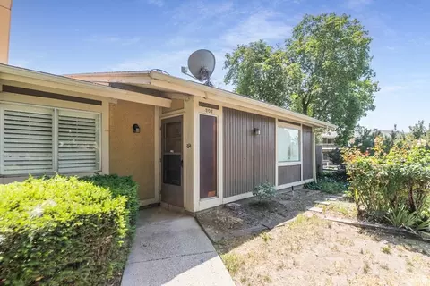 302 E Peach Ln S, Bountiful, UT 84010 photo 3