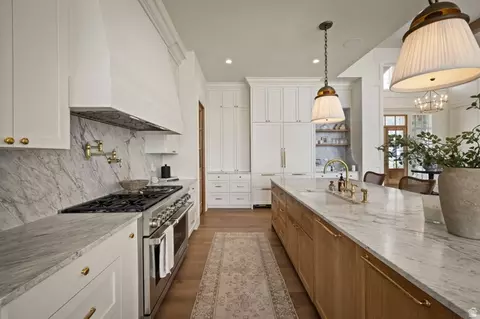 Kitchen - 478 S Maple Lakes Dr, Mapleton, UT 84664 photo 2 of 8