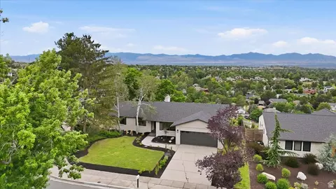 8760 S Rustler Rd, Cottonwood Heights, UT 84093