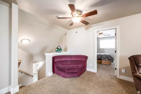 Entry Way - 258 E Red Leaf Dr, Draper, UT 84020 photo 5 of 6