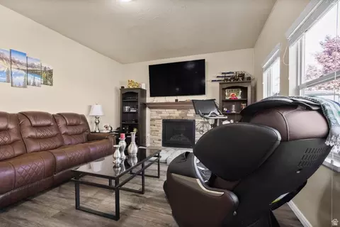 2005 E Redtail Way N, Layton, UT 84040 photo 16
