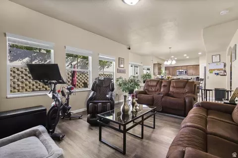 2005 E Redtail Way N, Layton, UT 84040 photo 15