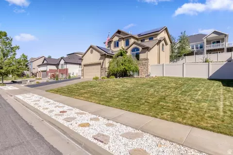 2005 E Redtail Way N, Layton, UT 84040 photo 3