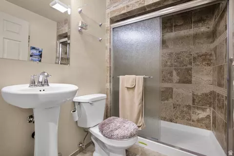 2005 E Redtail Way N, Layton, UT 84040 photo 19