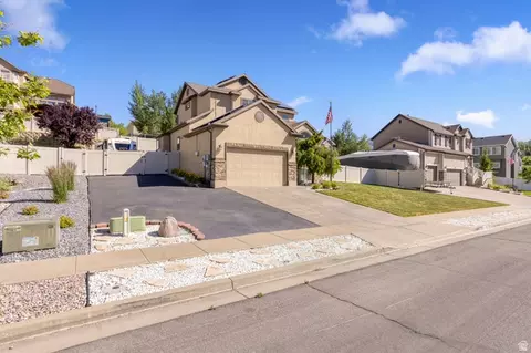 2005 E Redtail Way N, Layton, UT 84040 photo 4