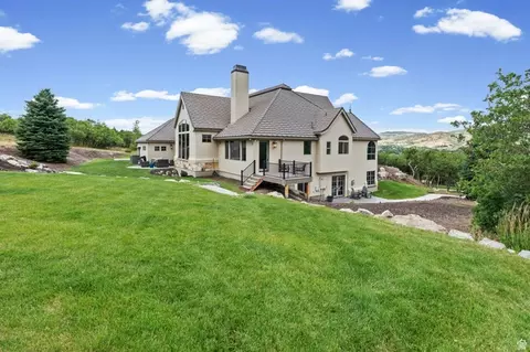 Exterior - 1454 E Bald Mountain Cir, Alpine, UT 84004 photo 7 of 8