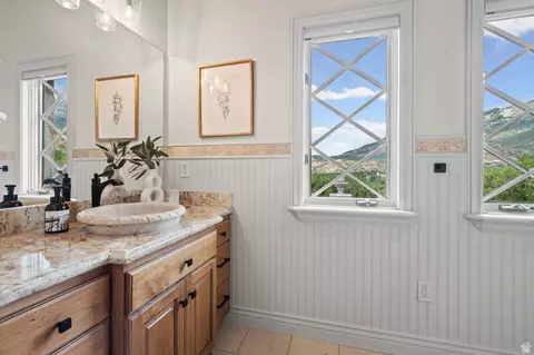 Bath - 1454 E Bald Mountain Cir, Alpine, UT 84004 photo 2 of 3