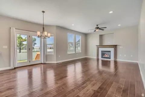 2471 W Field Stone Way S, Layton, UT 84041