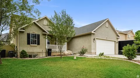 143 W Wrangler Ave, Saratoga Springs, UT 84045