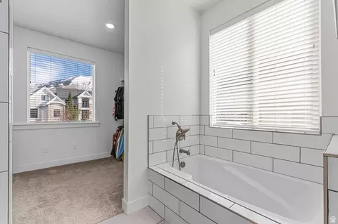 Bath - 1426 S 1450 W, Mapleton, UT 84664 photo 2 of 7