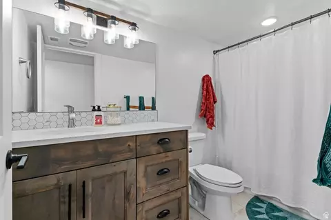 Bath - 1426 S 1450 W, Mapleton, UT 84664 photo 5 of 7