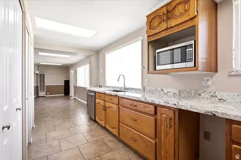 7050 S 260 E, Midvale, UT 84047 photo 9