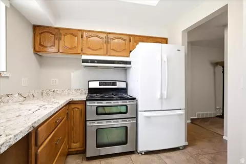 7050 S 260 E, Midvale, UT 84047 photo 11