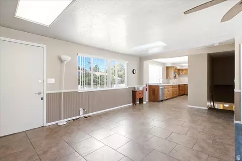 7050 S 260 E, Midvale, UT 84047 photo 4