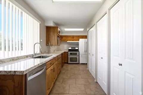 7050 S 260 E, Midvale, UT 84047 photo 10