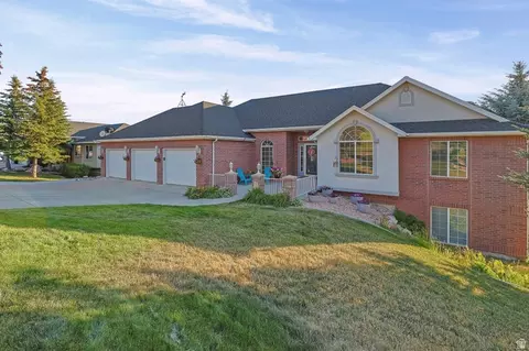4117 N Wolf Ridge Cir E, Eden, UT 84310