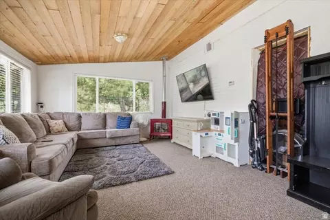 Living - 209 E 300 N, Smithfield, UT 84335 photo 3 of 3