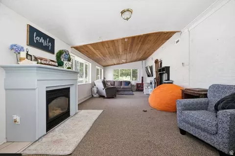 Living - 209 E 300 N, Smithfield, UT 84335 photo 2 of 3
