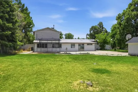 Exterior - 209 E 300 N, Smithfield, UT 84335 photo 1 of 6
