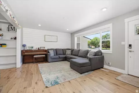 Living - 209 E 300 N, Smithfield, UT 84335 photo 1 of 3