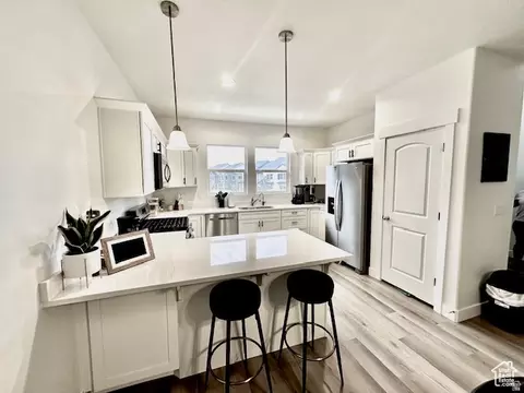 4542 W Parkes Peak Ln S, Herriman, UT 84096