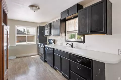 Kitchen - 165 N 800 E, Orem, UT 84097 photo 2 of 3
