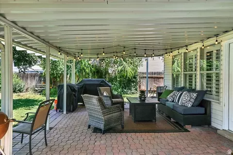 Exterior - 1073 N 175 E, Layton, UT 84041 photo 1 of 7