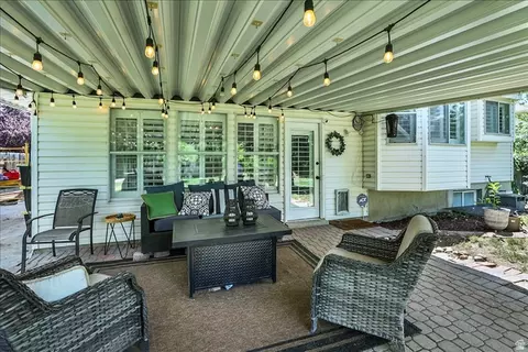 Exterior - 1073 N 175 E, Layton, UT 84041 photo 7 of 7
