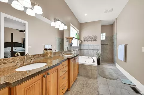 Bath - 1926 E Gray Fox Dr E, Draper, UT 84020 photo 1 of 3