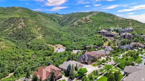 View/Area - 1926 E Gray Fox Dr E, Draper, UT 84020 photo 2 of 2