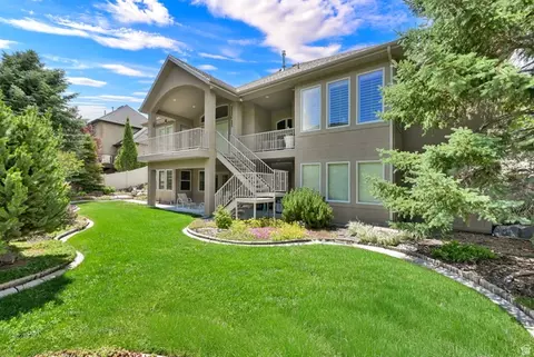 Exterior - 1926 E Gray Fox Dr E, Draper, UT 84020 photo 5 of 6