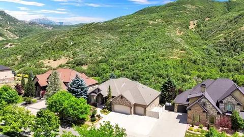 View/Area - 1926 E Gray Fox Dr E, Draper, UT 84020 photo 1 of 2