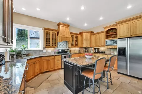 Kitchen - 1926 E Gray Fox Dr E, Draper, UT 84020 photo 1 of 2