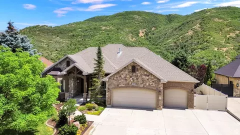 Exterior - 1926 E Gray Fox Dr E, Draper, UT 84020 photo 6 of 6